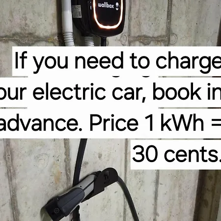 Happy Lux Old Town Studio, Self Check In, Parking *